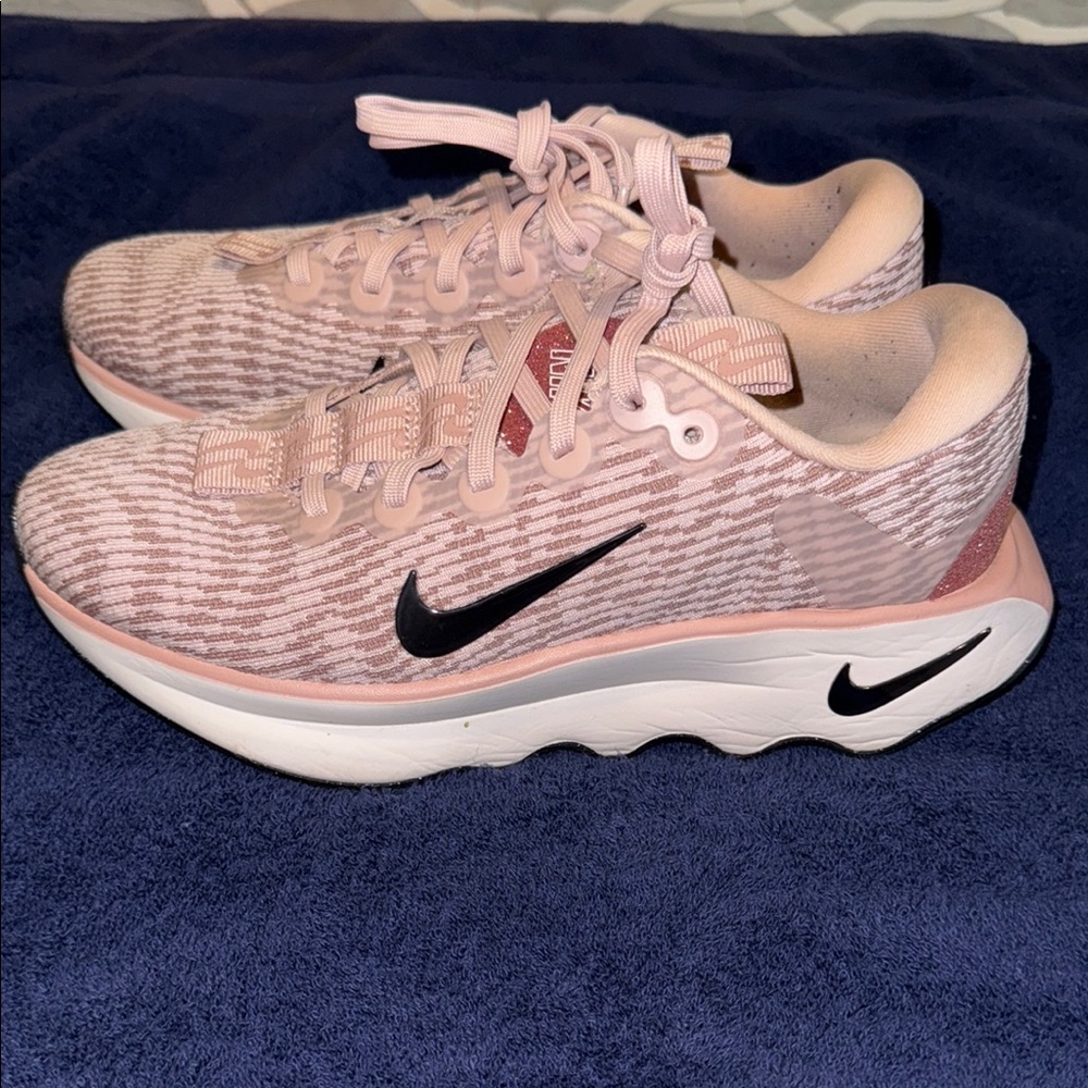 Nike Women's Pink Running Shoes